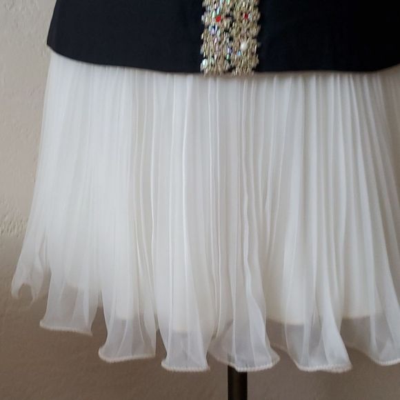 Amazing vintage 60s MOD holiday cocktail dress size  11 - Picture 3 of 10